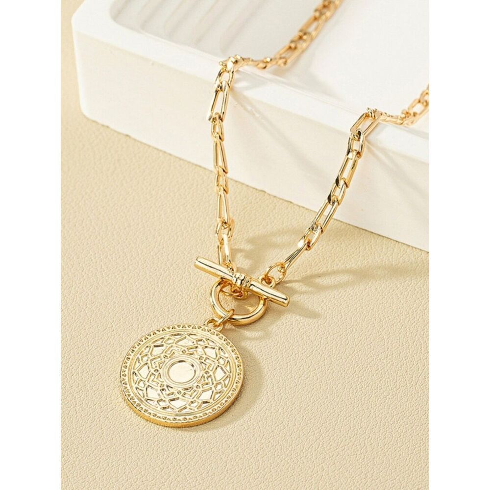 Gold Medallion Toggle Chain Necklace - Women Jewelry - Picture 3 of 6